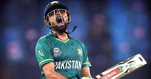 पाकिस्‍तान: बाबर आजम ने अपनी शर्तों पर वापस ली क्रिकेट टीम की कमान