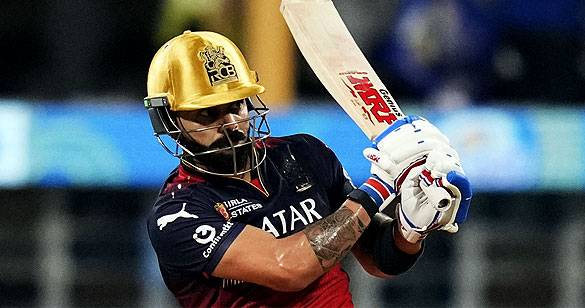 टी20 में 13 हजार रन पूरे करने वाले पहले भारतीय बल्लेबाज बने विराट कोहली