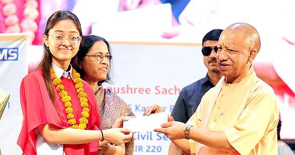 सीएम योगी ने कहा, हम सभी के लिए 'नेशन फर्स्ट' ही पहला मंत्र होना चाहिए