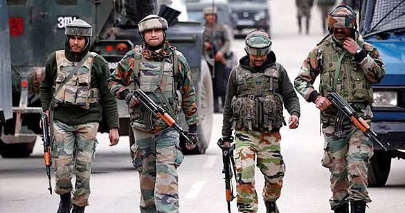 कुलगाम में 9 राष्ट्रीय राइफल्स व जम्मू कश्मीर पुलिस का ज्वाइंट ऑपरेशन, 2 पुराने आतंकी ठिकाने नष्ट