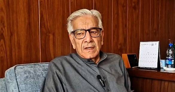 पाकिस्‍तान: रक्षा मंत्री ने दी परमाणु कमांड की बैठक स्‍थगित हो जाने की जानकारी