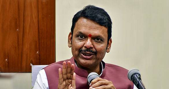 महाराष्ट्र: सीएम ने कहा, नागपुर में हुए नुकसान भरपाई दंगाइयों से ही की जाएगी